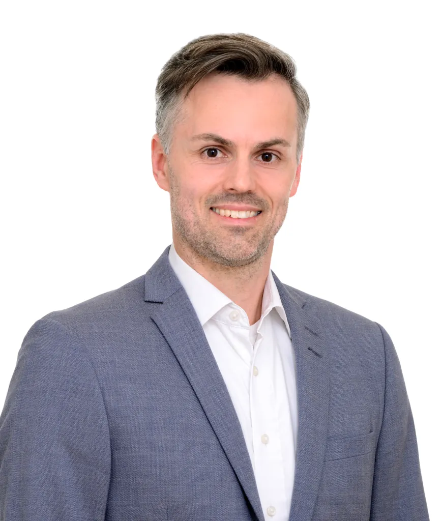 Dr. Stefan Nann